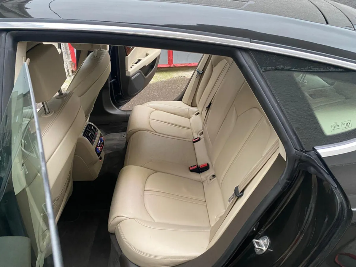 Audi A7 3.0 TDI 218 Q S-TRONIC SE BUS 4DR AUTO - Image 3