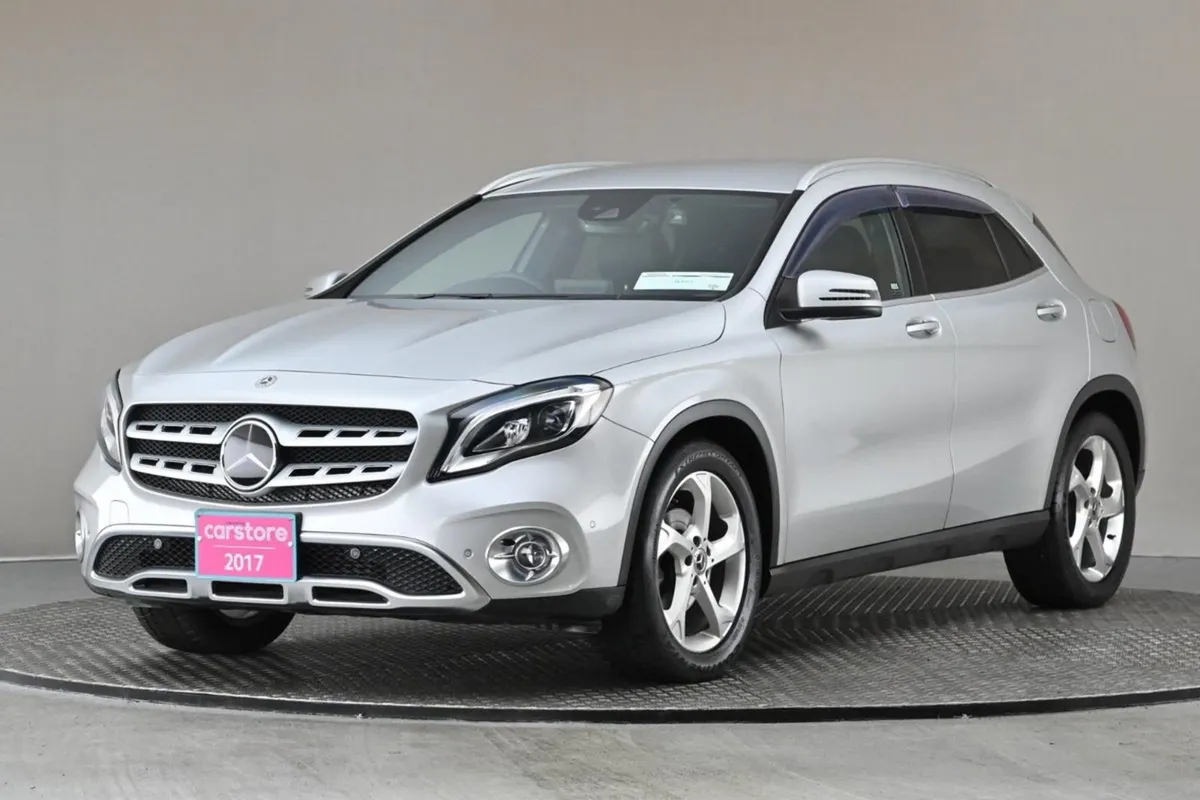 Mercedes-Benz GLA Class GLA 180  low Mileage  ful - Image 3