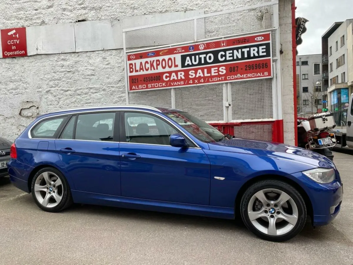 BMW 3-Series D E91 EXCLUSIVE ED TOURING 5DR - Image 1