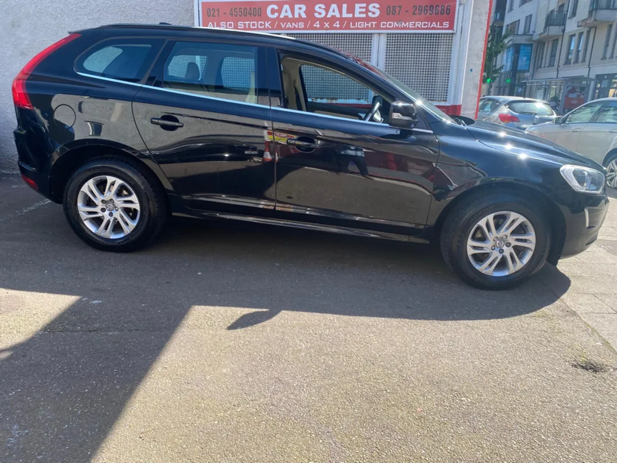 Volvo XC60 2.0 D4 SE NAV 190BHP 5DR - Image 1