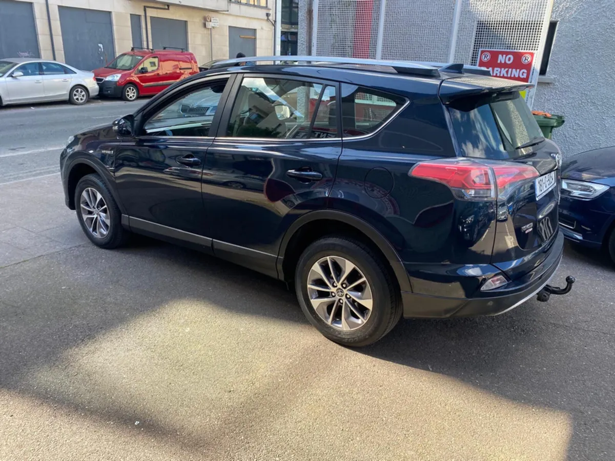 Toyota RAV4 RAV4 HYBRID LUNA SPORT 2WD 4DR AUTO - Image 3