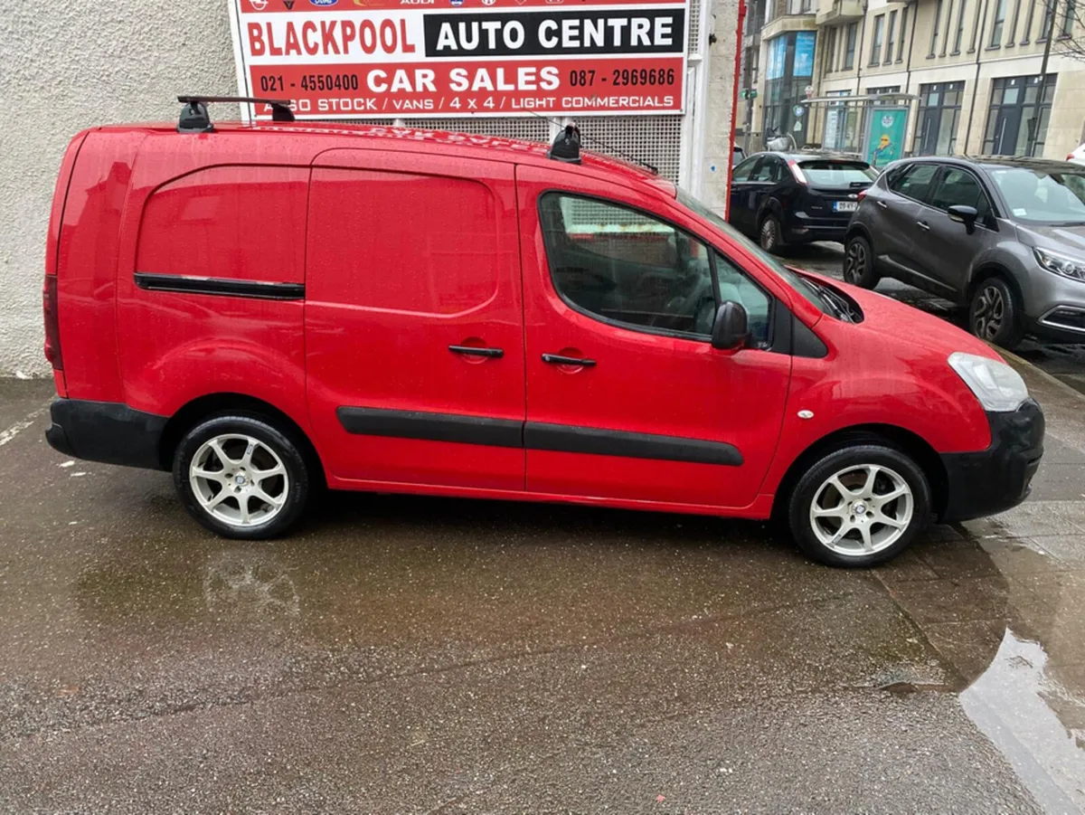 Peugeot Partner ACCESS 90 LONG BODY 4DR - Image 1