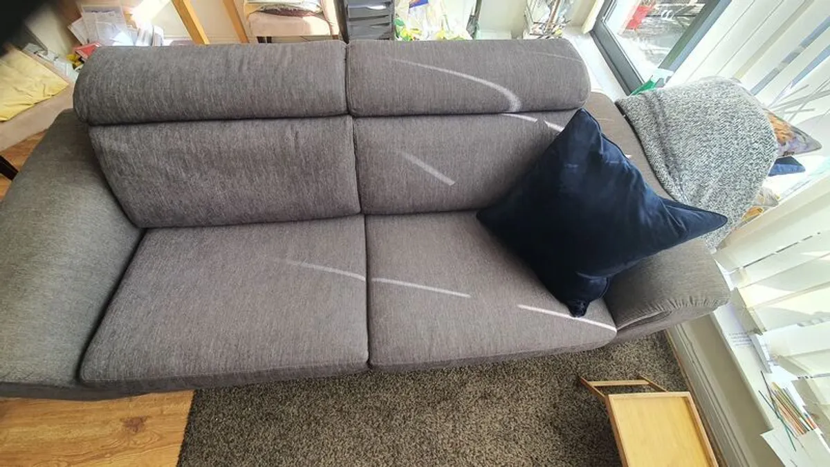 sofa - Image 4