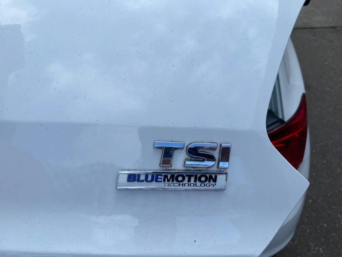 Volkswagen Polo CL+ 1.2 TSI 90HP MANUAL 5SPEED 5DR - Image 3