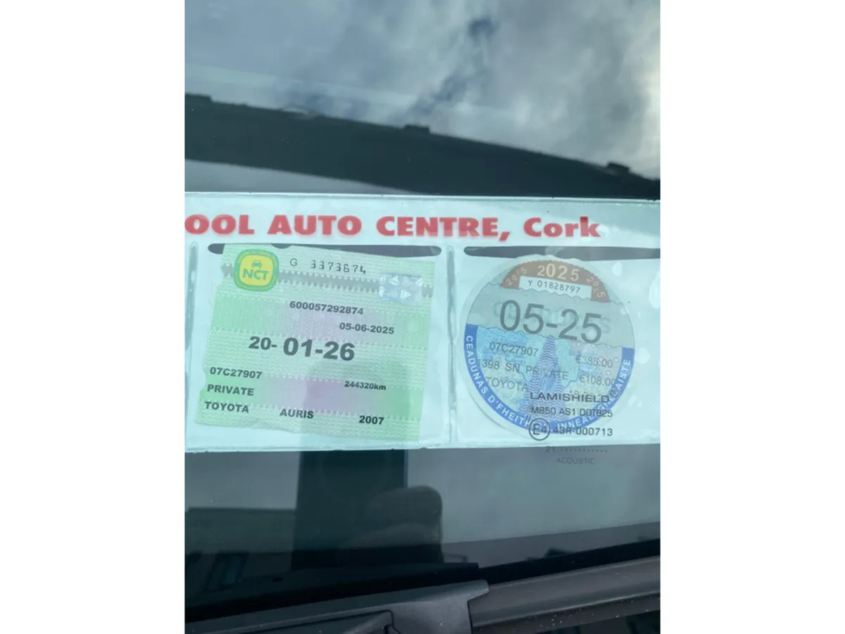 Toyota Auris 1.4 5DR LUNA - Image 2