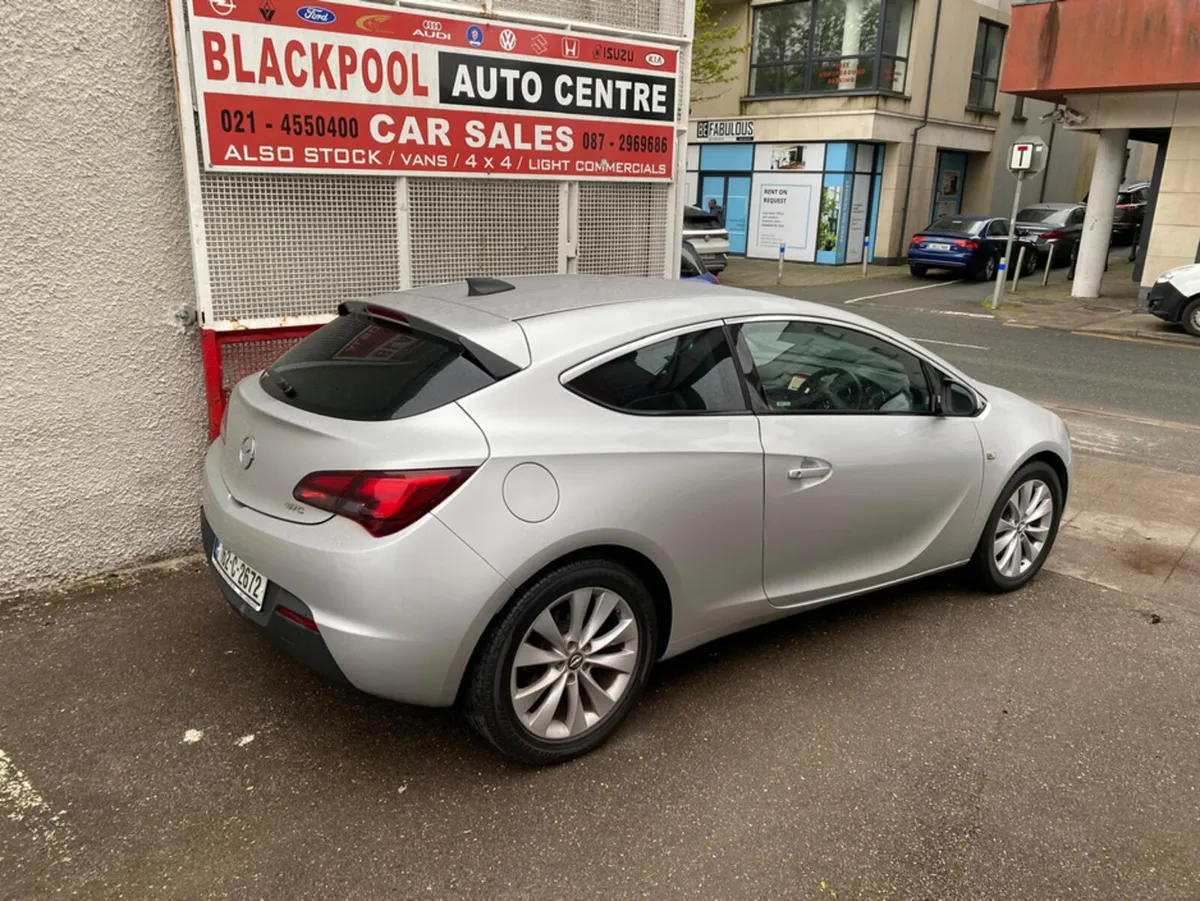 Opel Astra GTC SRI 1.6 CDTI 136PS S/S 3DR - Image 2