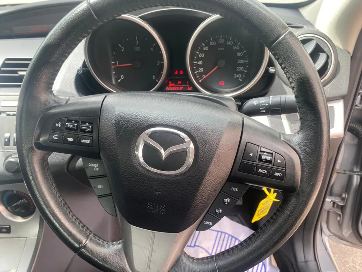 Mazda Mazda3 1.6 D SPORT 115PS 4DR - Image 3