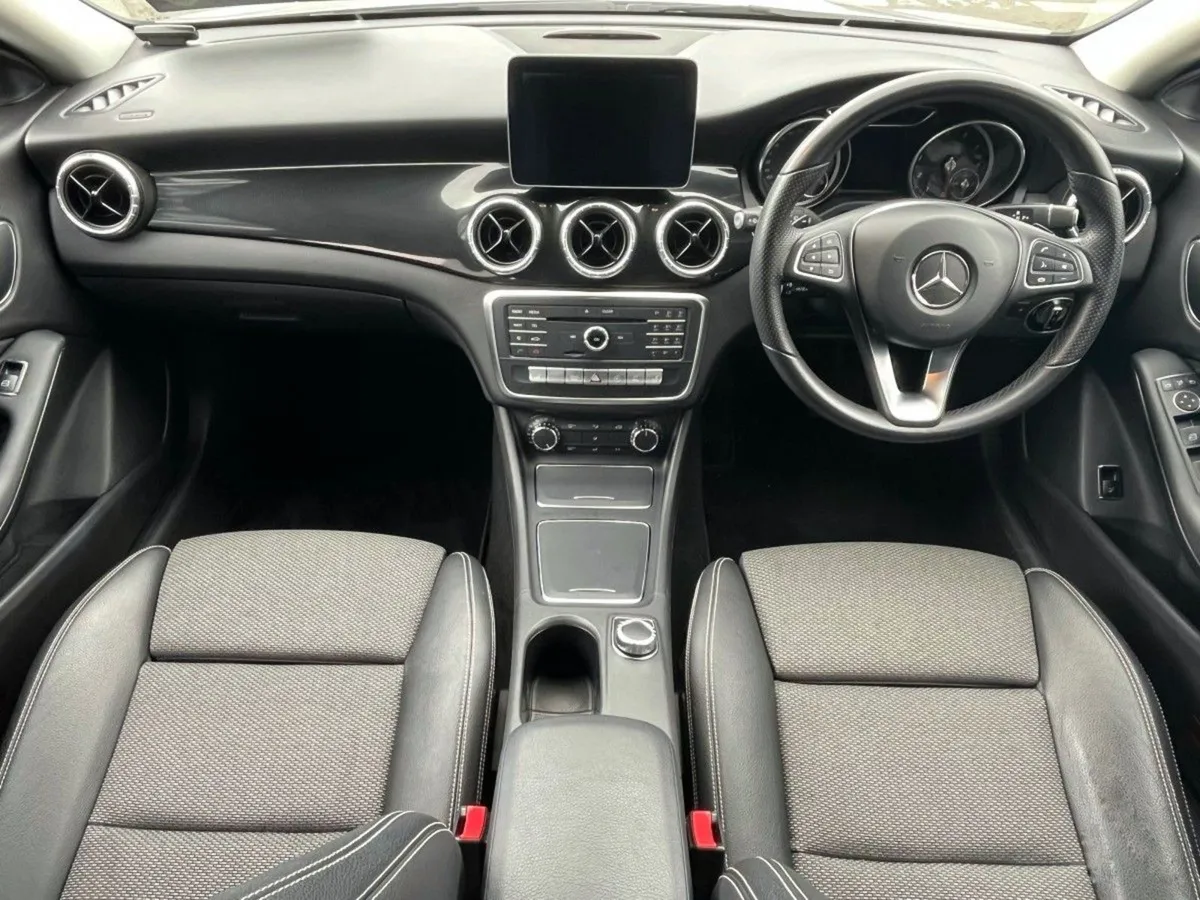 Mercedes-Benz CLA Class 1.6 AMG Line Shooting Bra - Image 2
