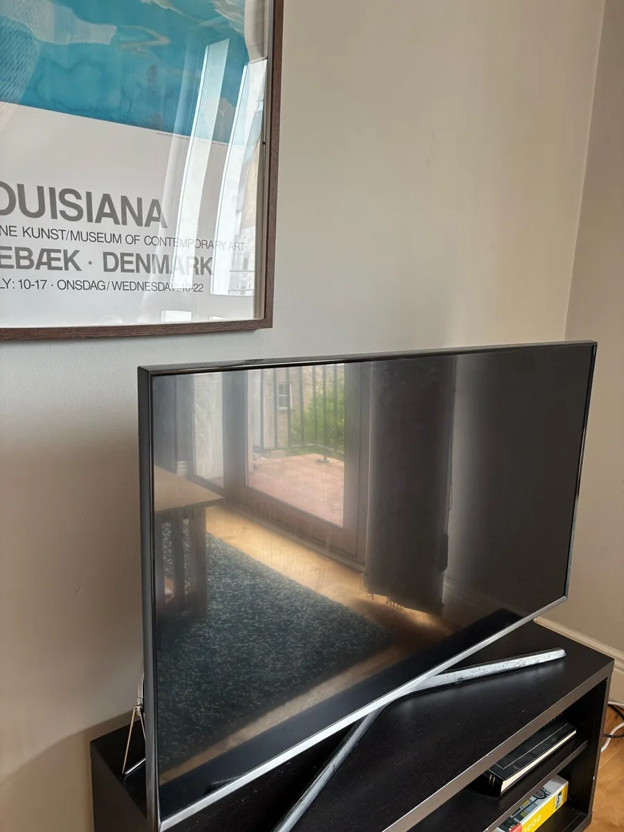 Samsung TV - Image 2