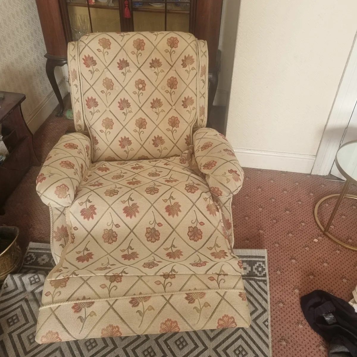 Recliner Sofa Chair - Image 2