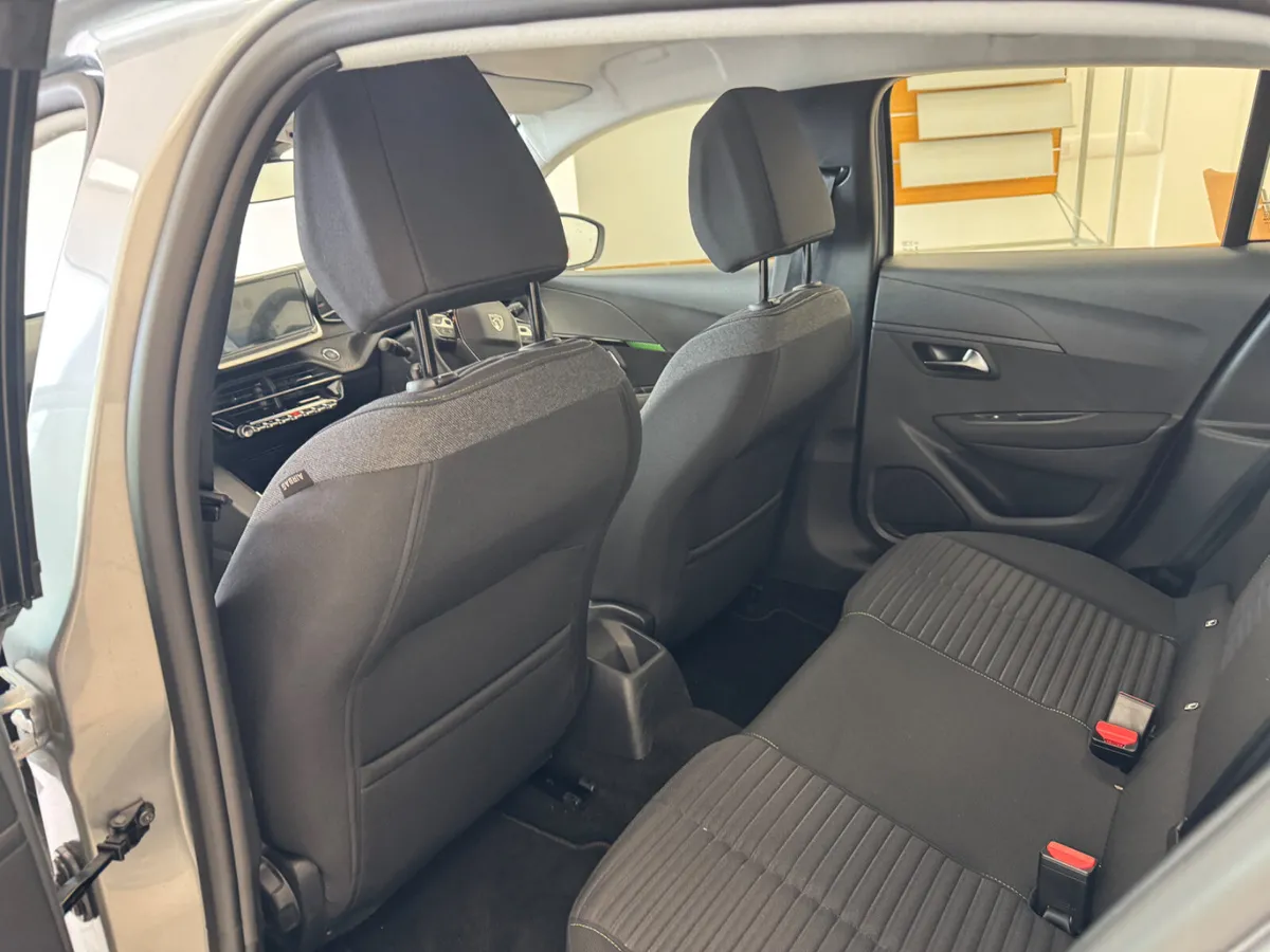 Peugeot 208 2025 - Image 4