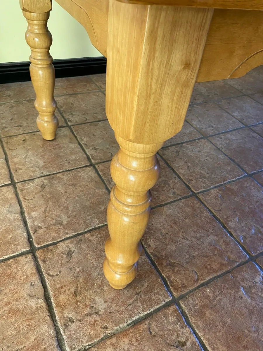 Kitchen Table - Image 3