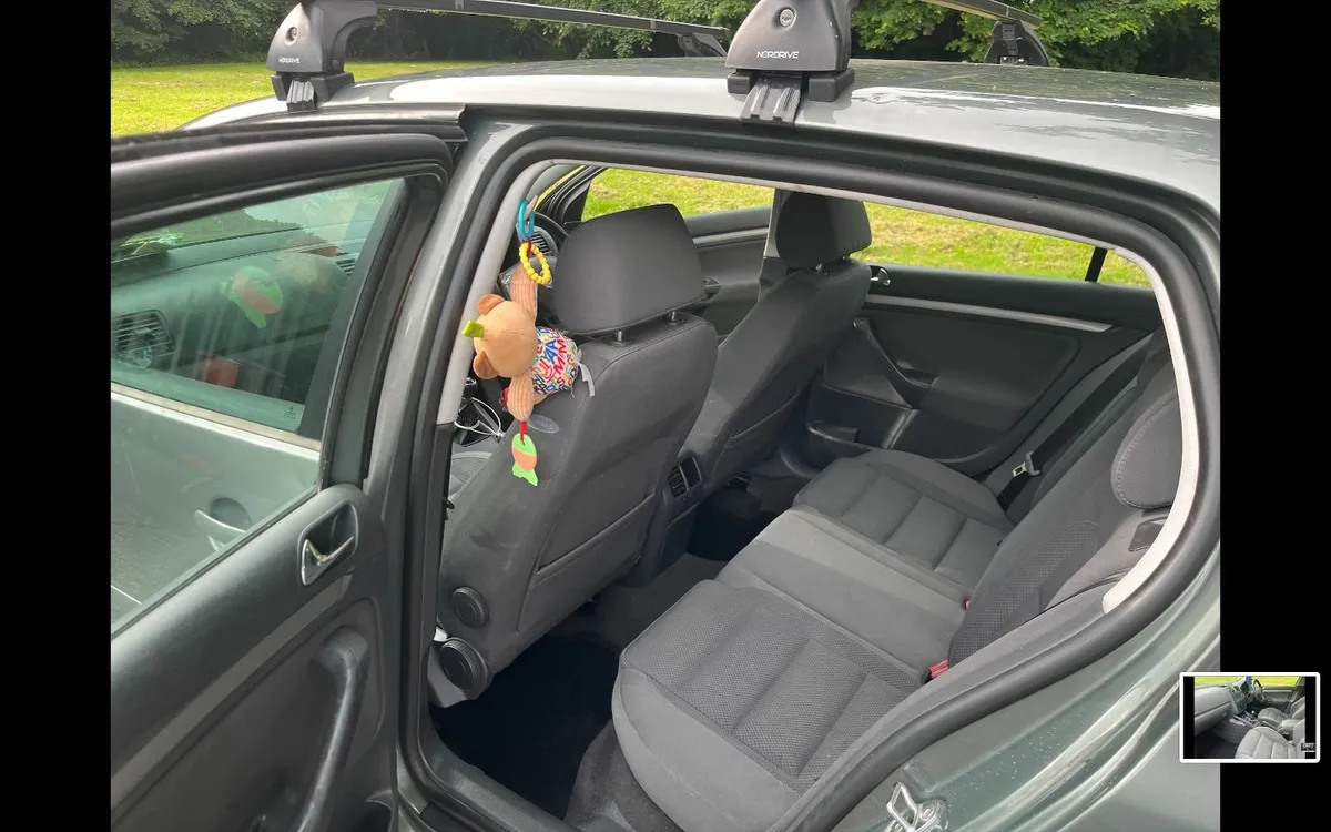 Volkswagen Golf 2005 - Image 2