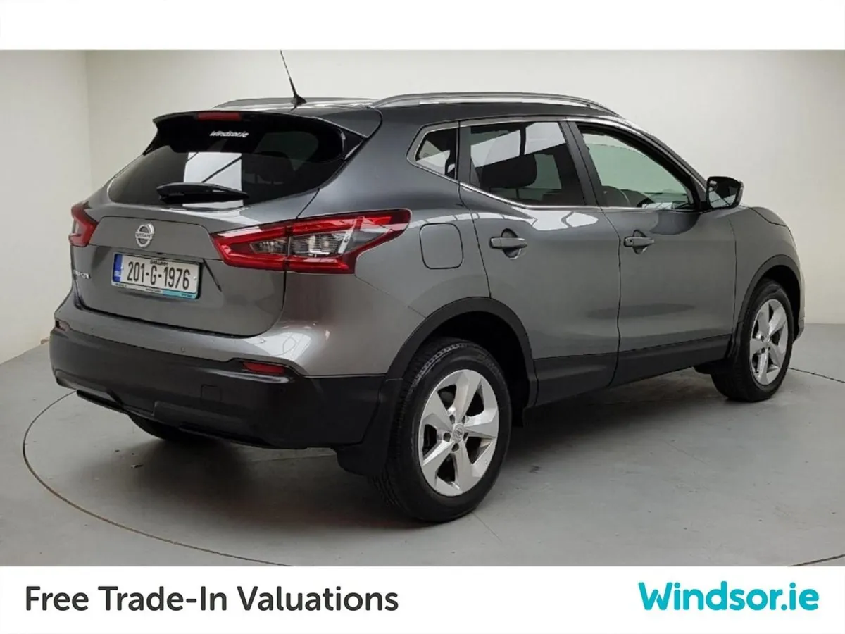 Nissan QASHQAI 1.3 PET SE SS DCT - Image 4