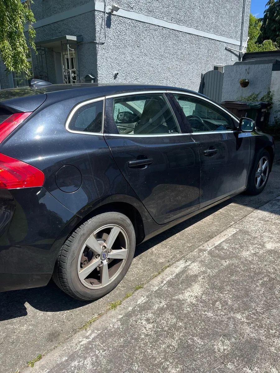 Volvo V40 2014 - Image 3