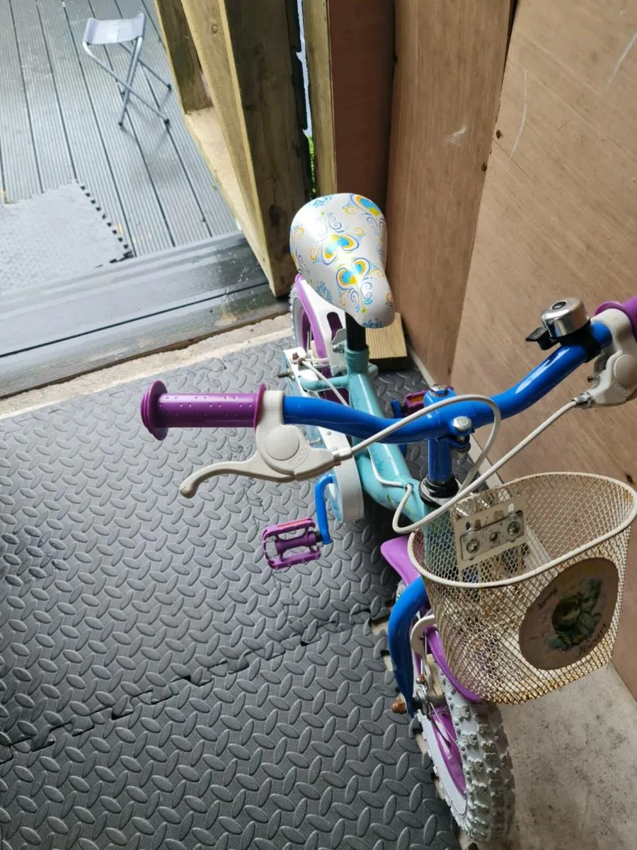 Kids bike - Image 1