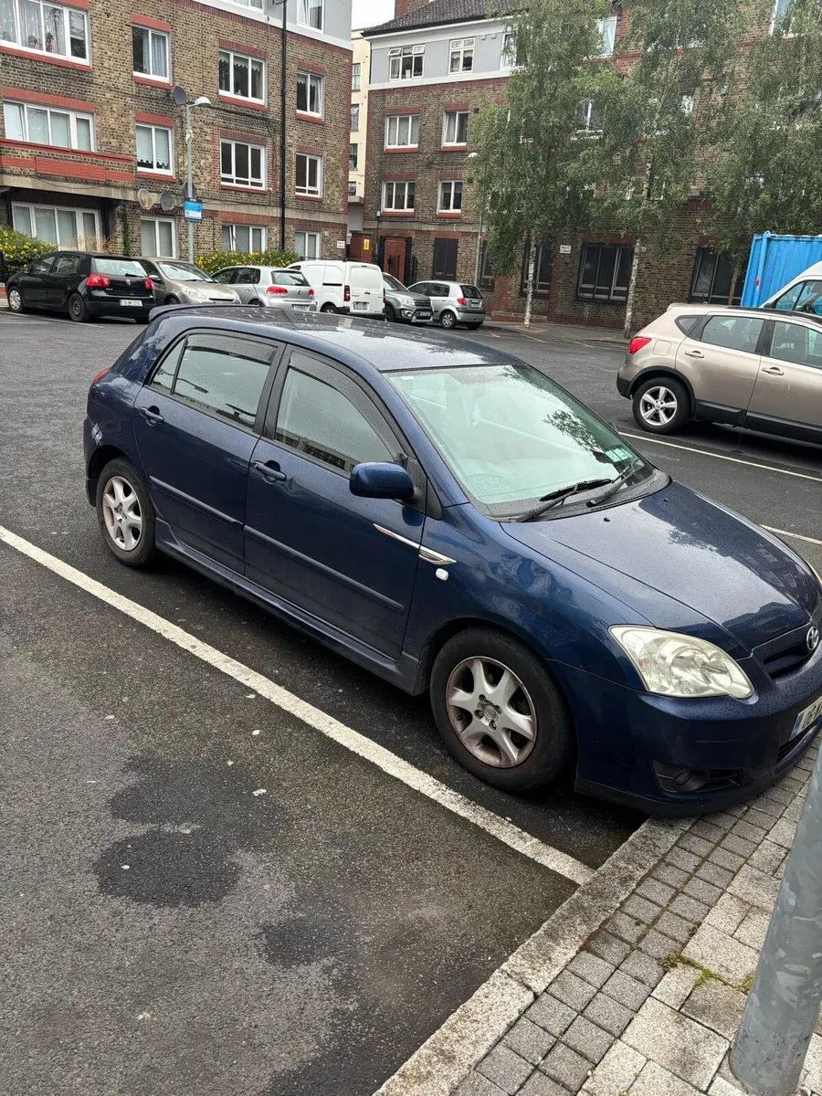 Toyota Corolla - Image 2