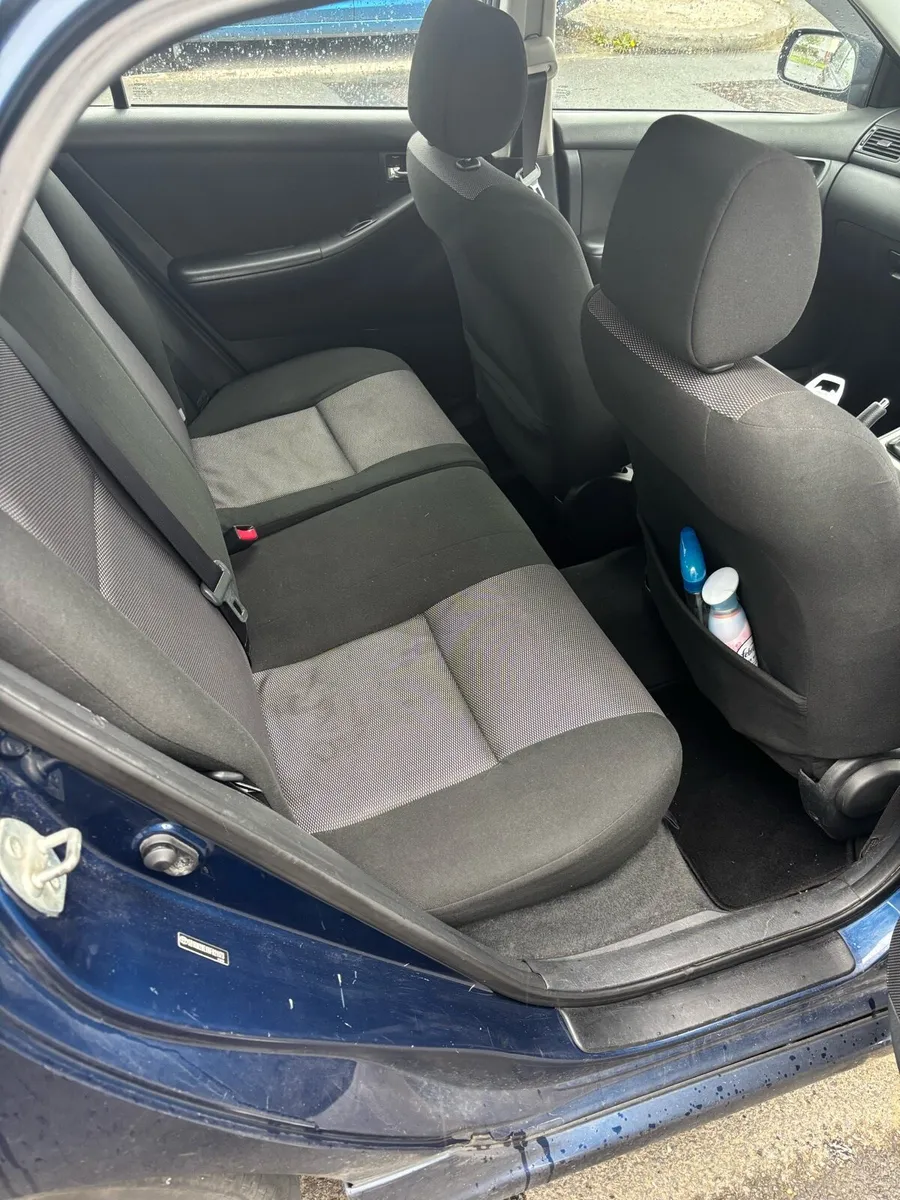 Toyota Corolla - Image 4