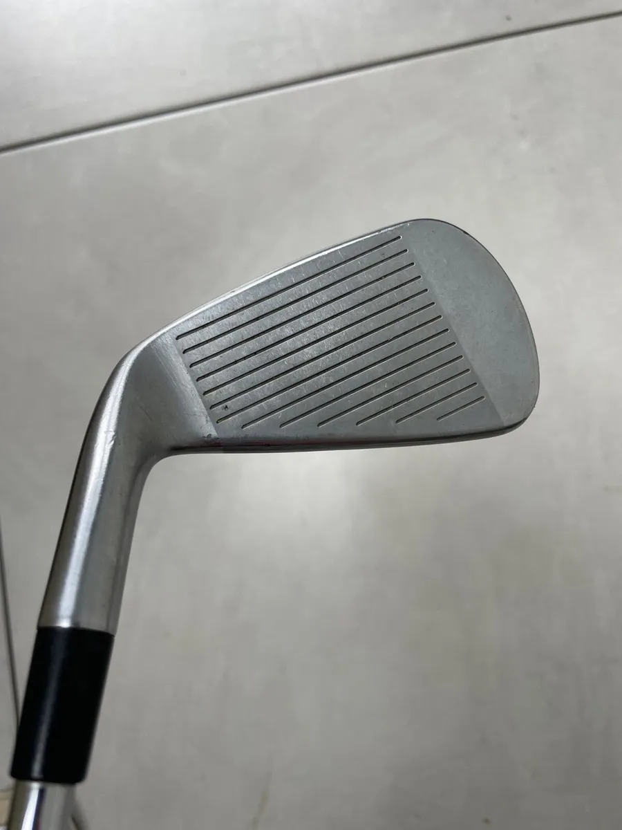 Taylormade golf irons p790 - Image 4