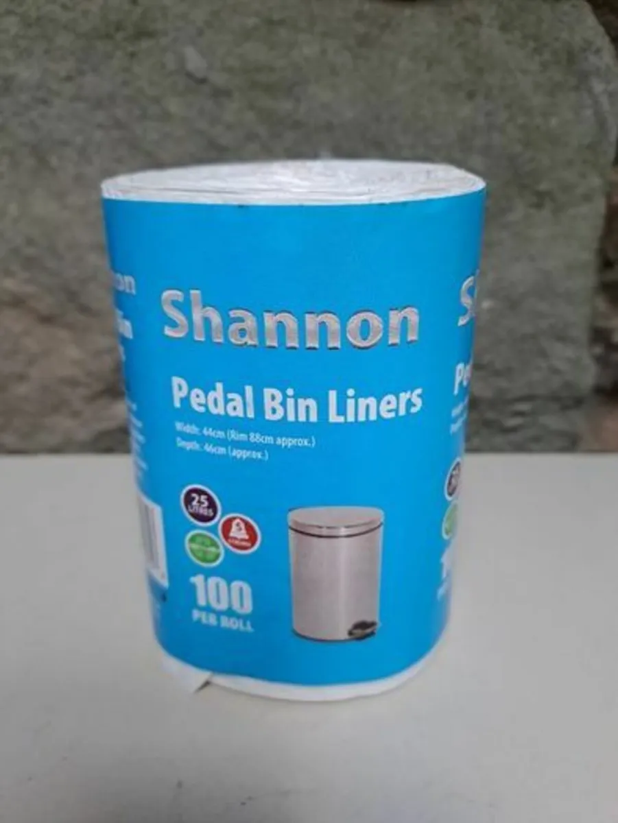 Roll of pedal bin liners free - Image 1