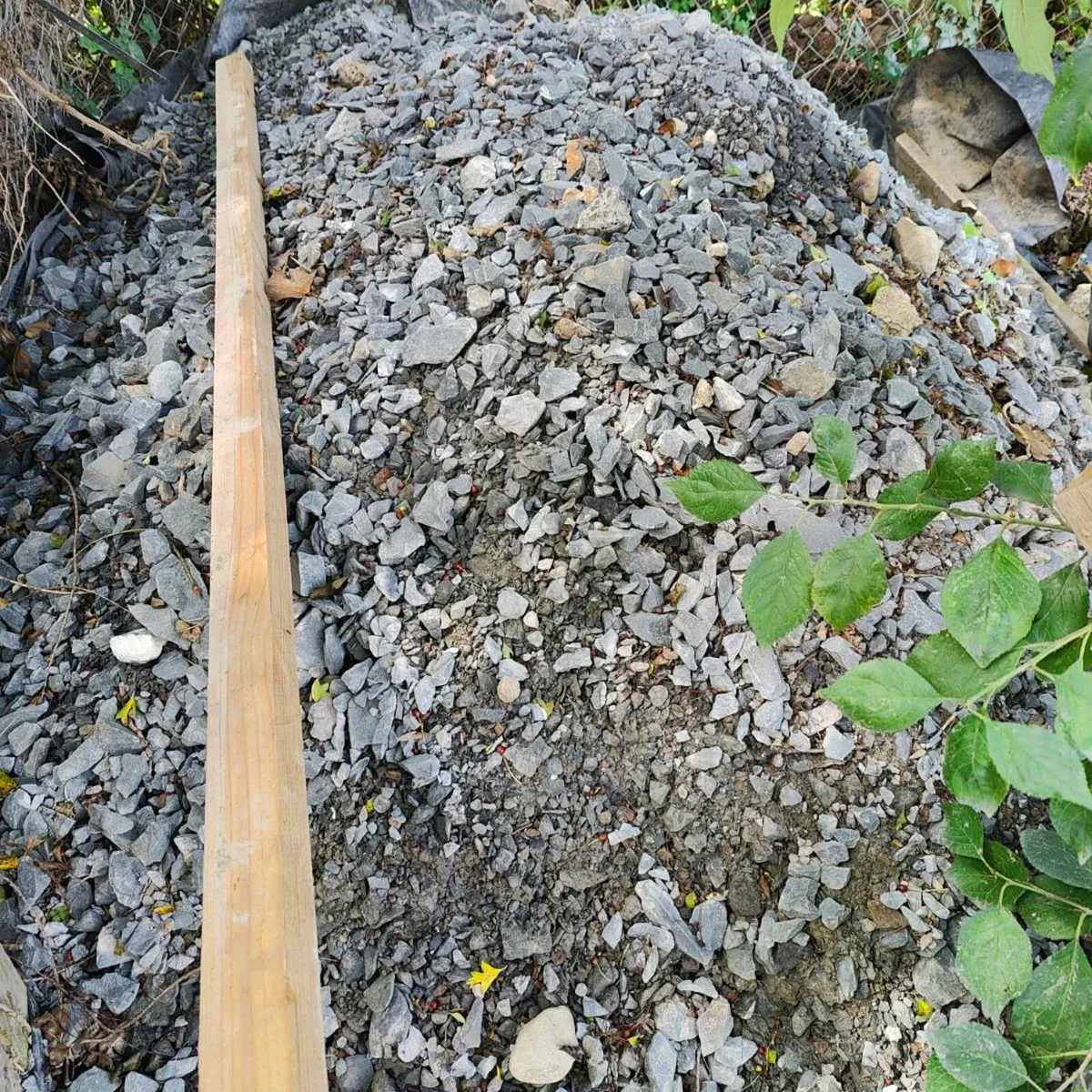 FREE Gravel 804 Stone Hardcore - Image 2