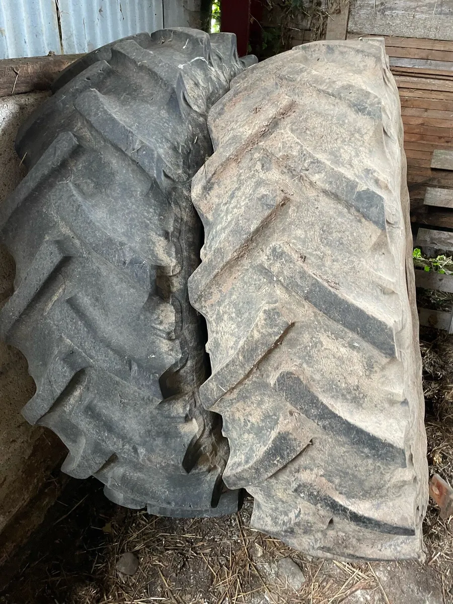 Ford ten series wheels - Image 1