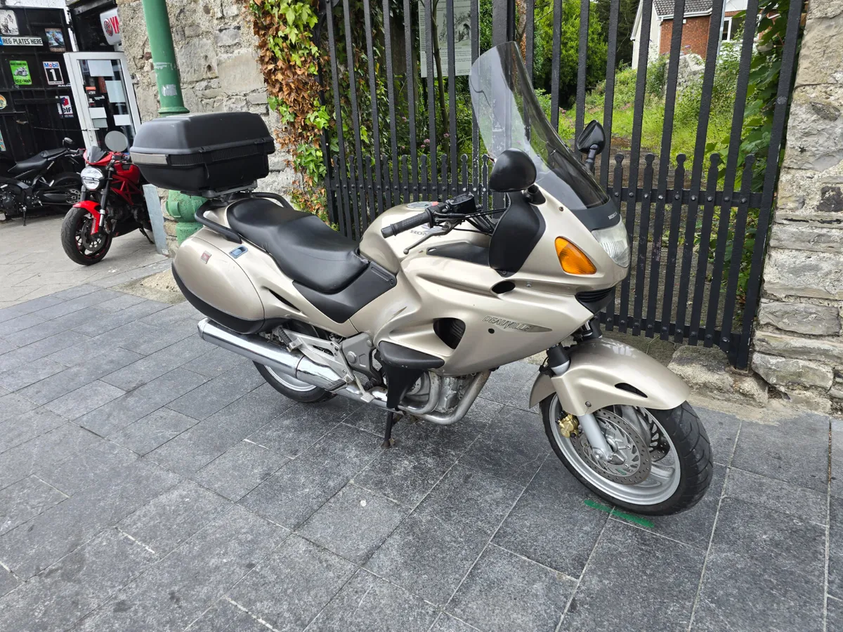 01 HONDA DEAUVILLE 650 MOTO4U - Image 4