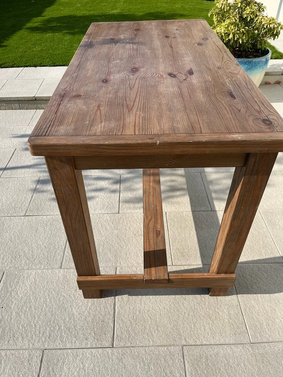 High Table - Image 1