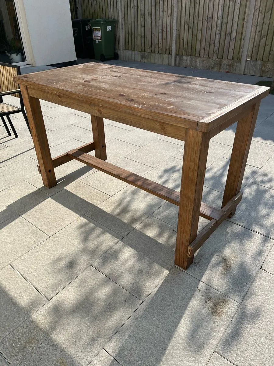 High Table - Image 2