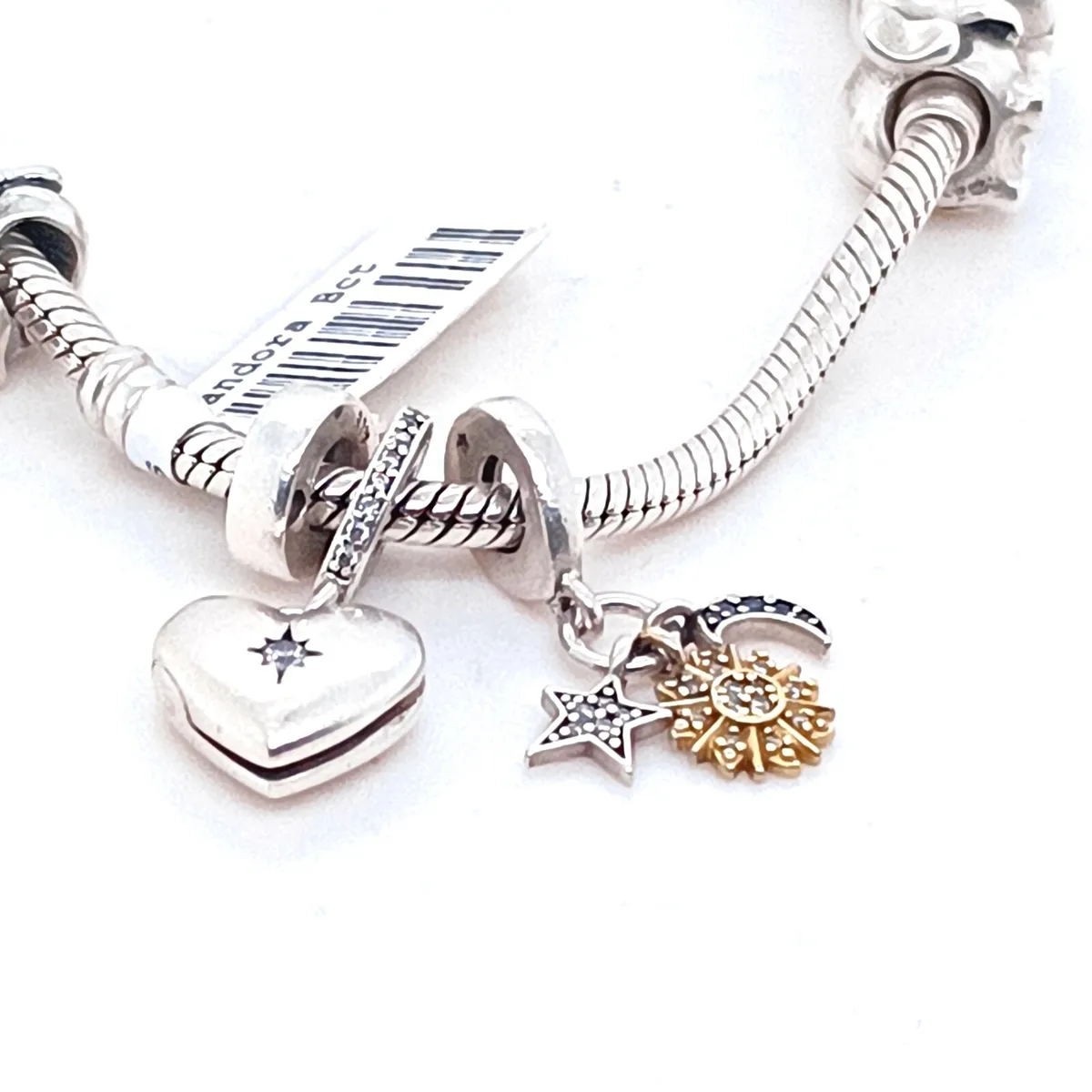 Pandora bracelet with selection of 10 charms - Image 3