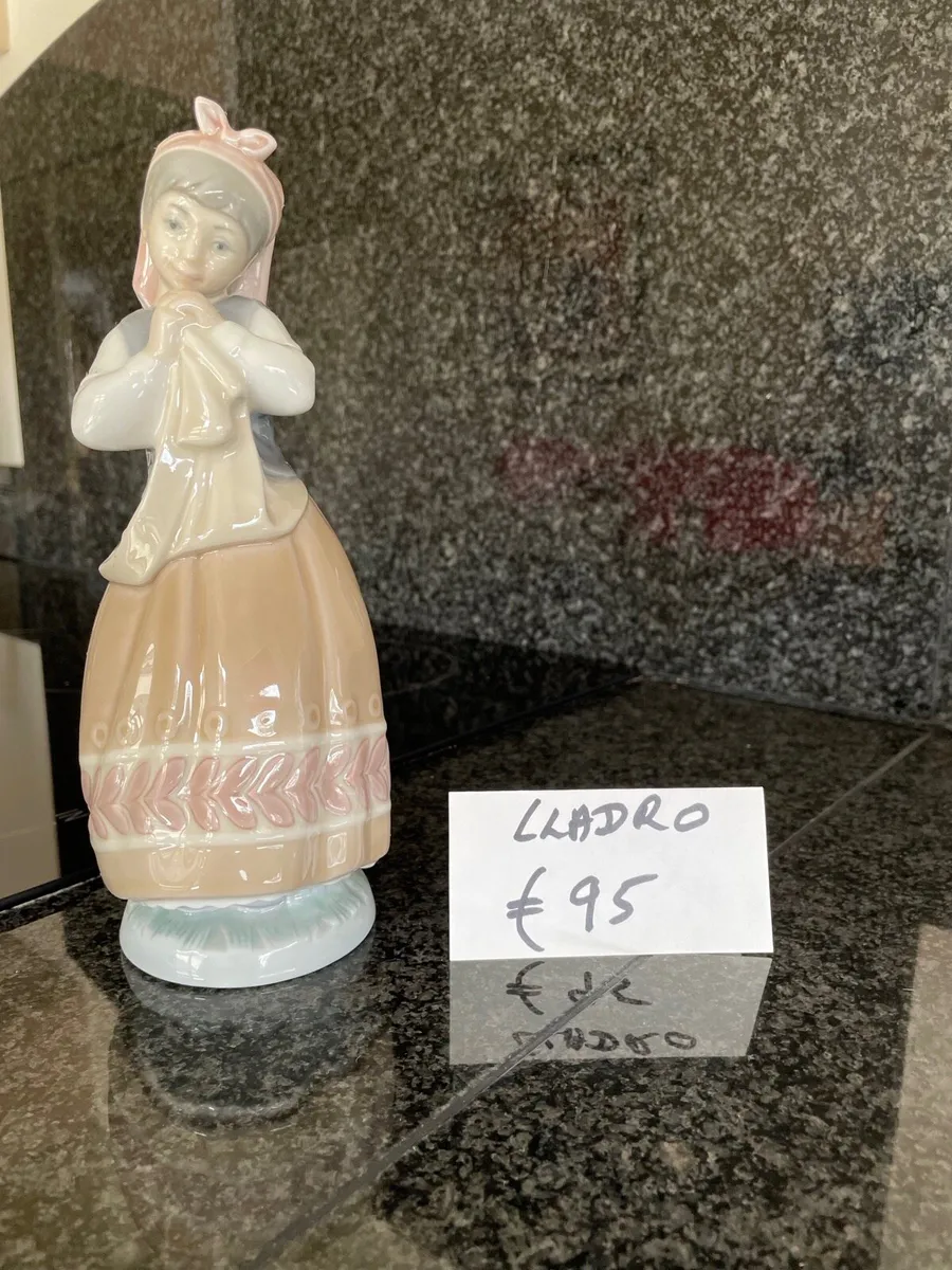 Collectibles - Image 3