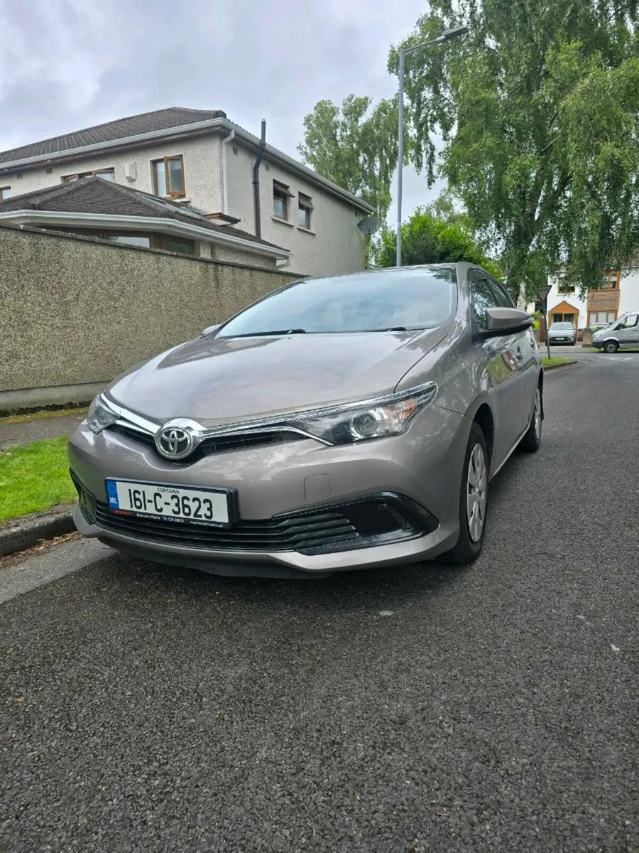 Toyota Auris 1.4 D Manual - Image 1