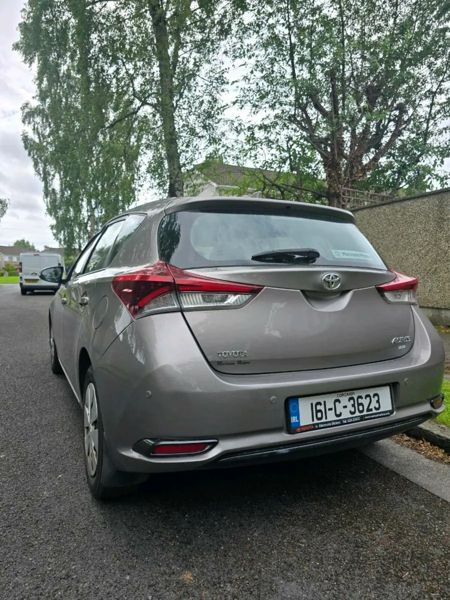 Toyota Auris 1.4 D Manual - Image 4