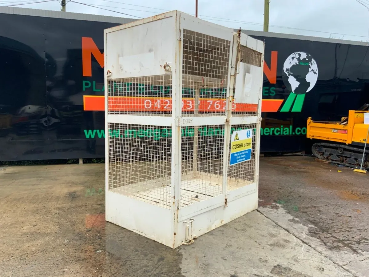 CHEMICAL STORAGE (COSHH) CAGE.......3712. - Image 2