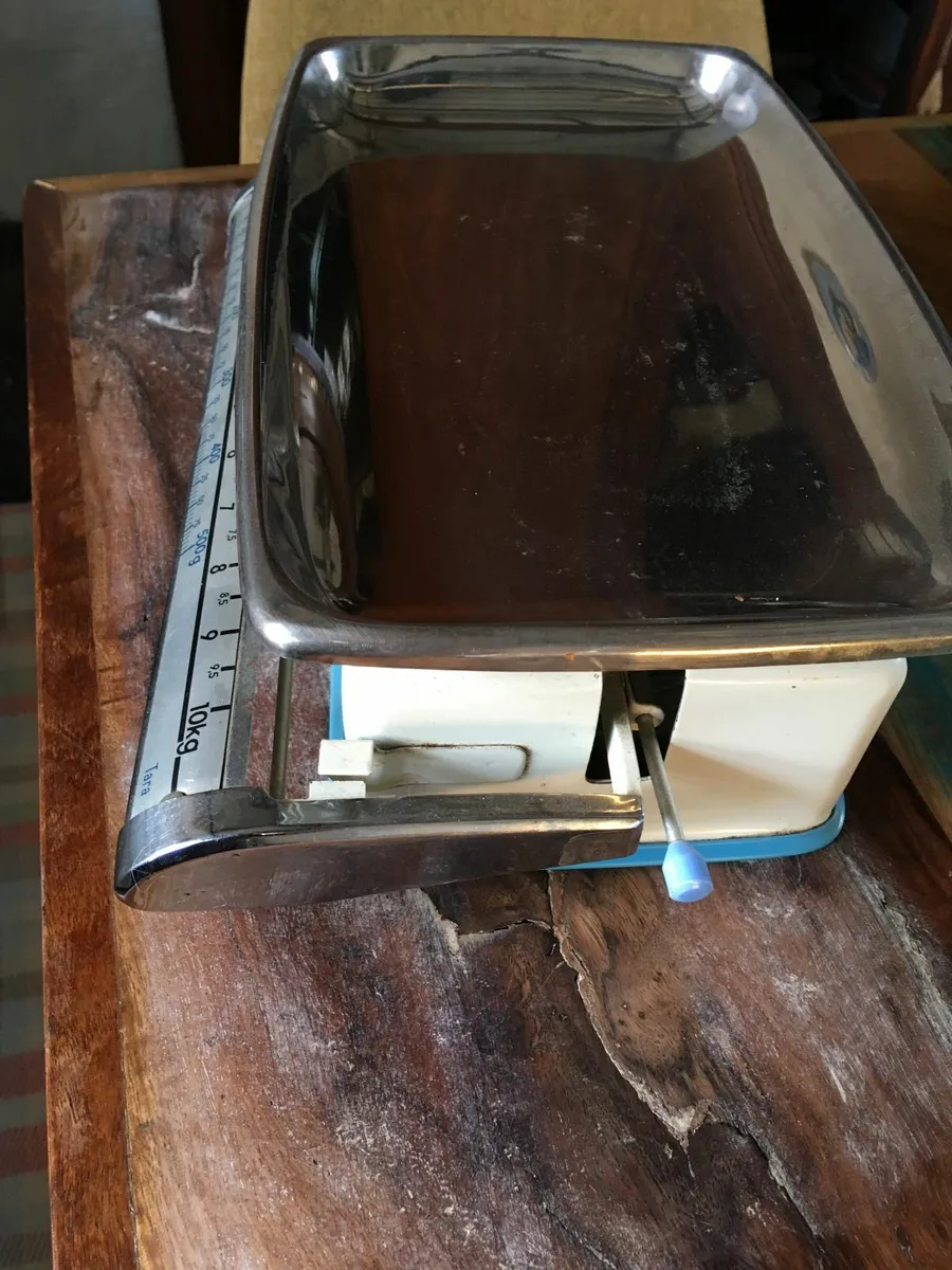 60s Kitchen Scale Vintage Favorit - Image 2