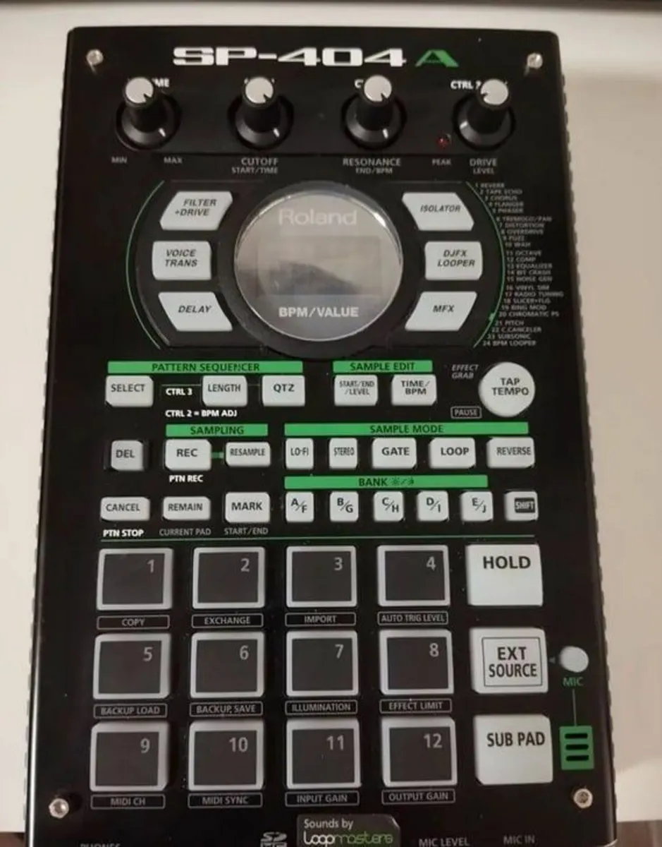 Roland Sp 404 A Sampler - Image 1