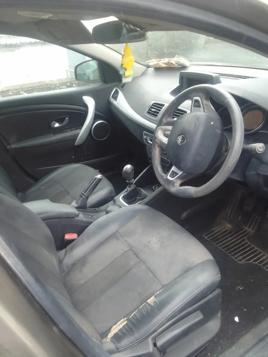 Renault Fluence 2010 - Image 4