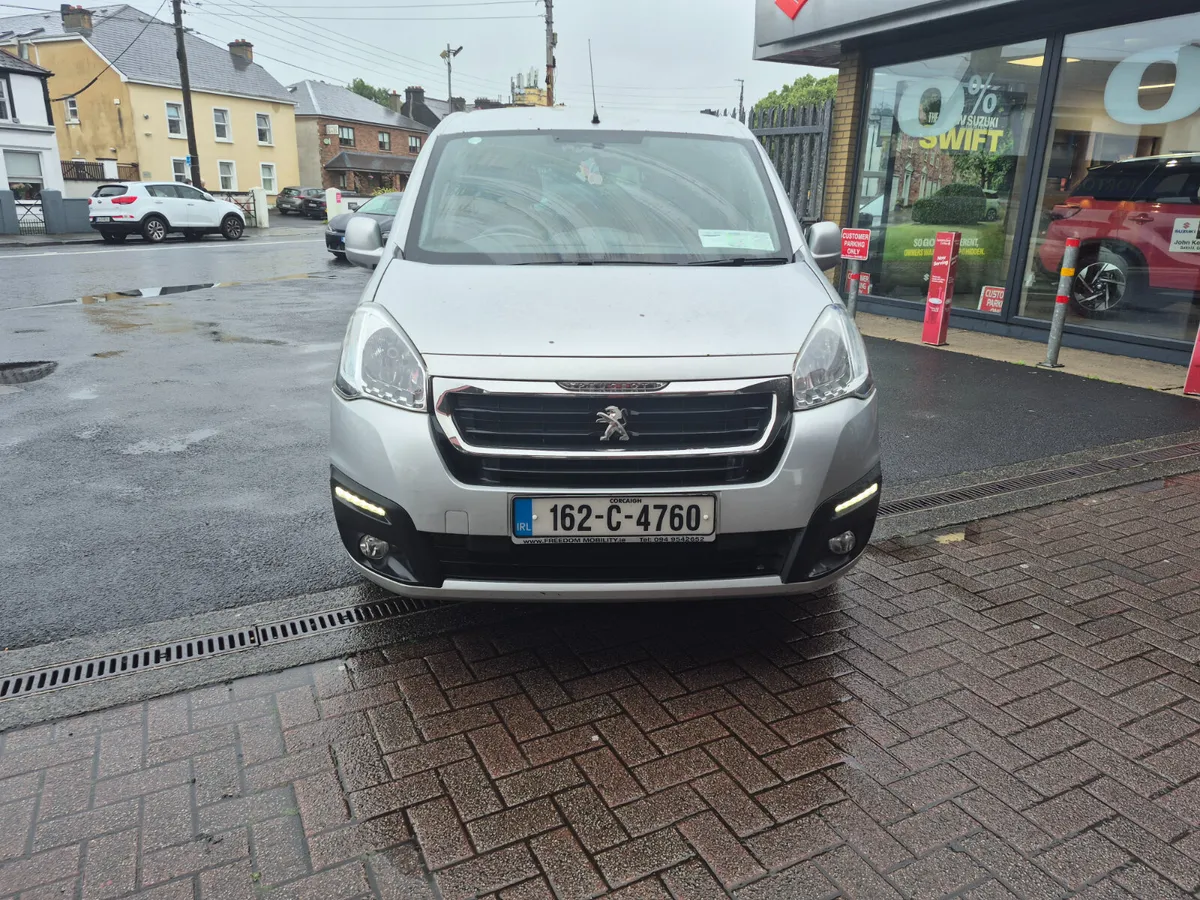 Peugeot Partner  Wheelchair Accessible Vehicle - Image 3