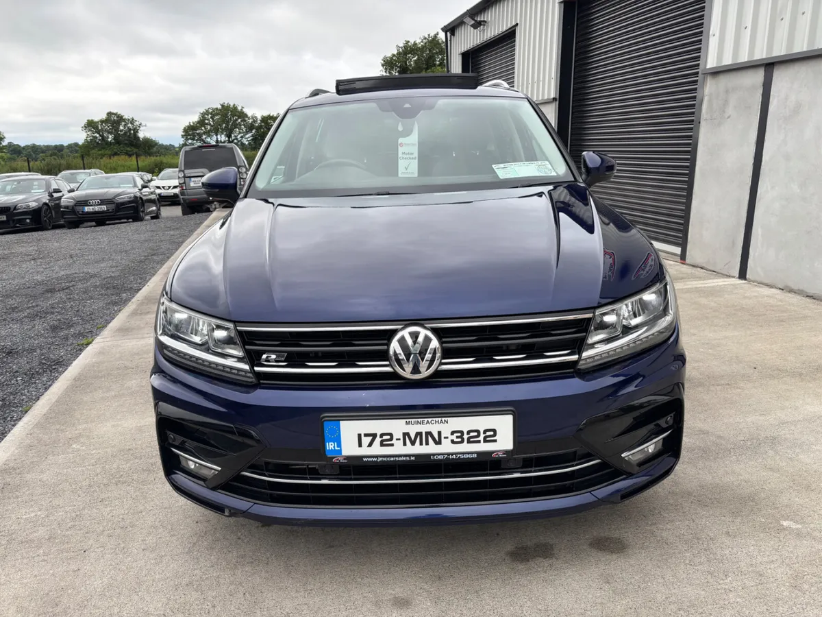 STUNNING 2017 VOLKSWAGEN TIGUAN HIGHLINE - Image 2
