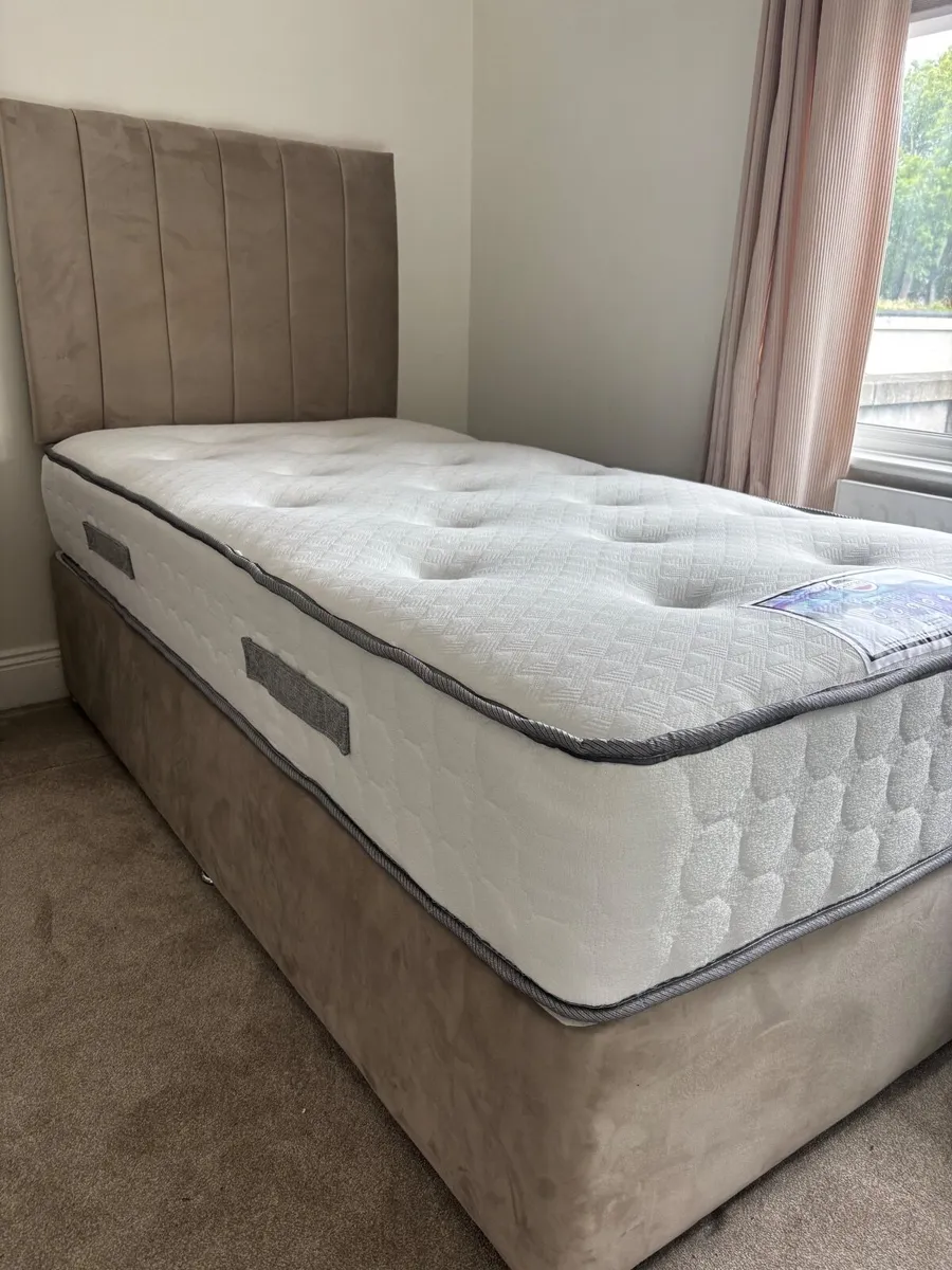 Bed - Image 2