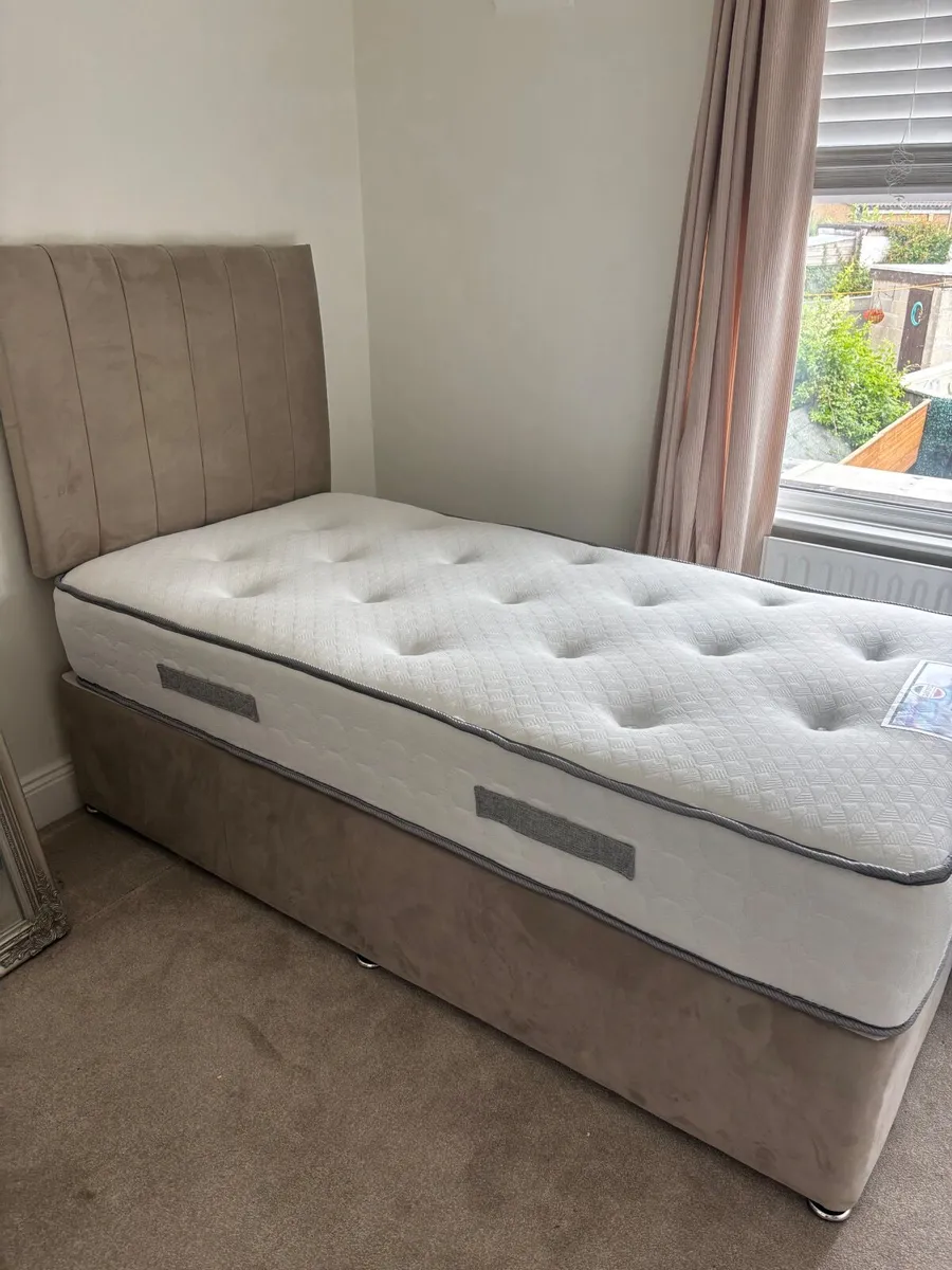 Bed - Image 3