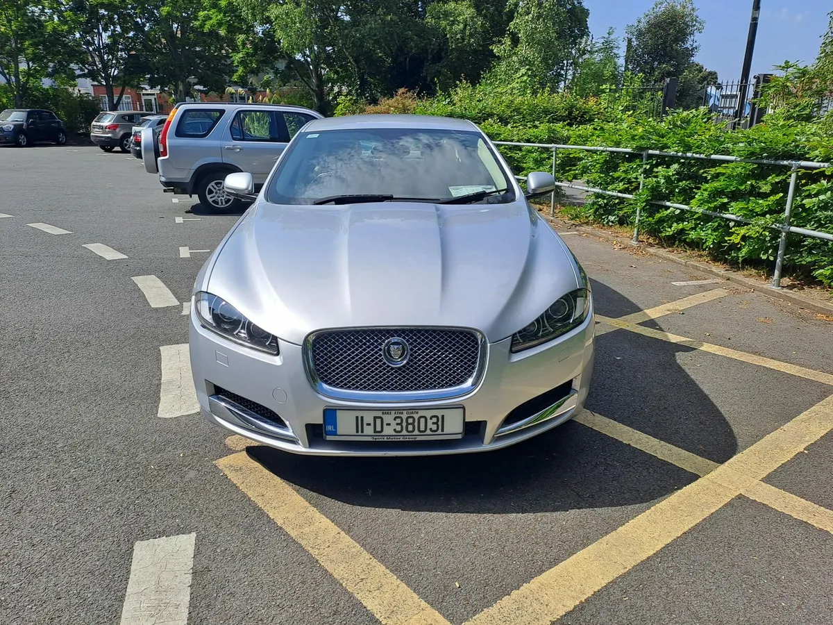JAGUAR XF 2.2 - Image 4