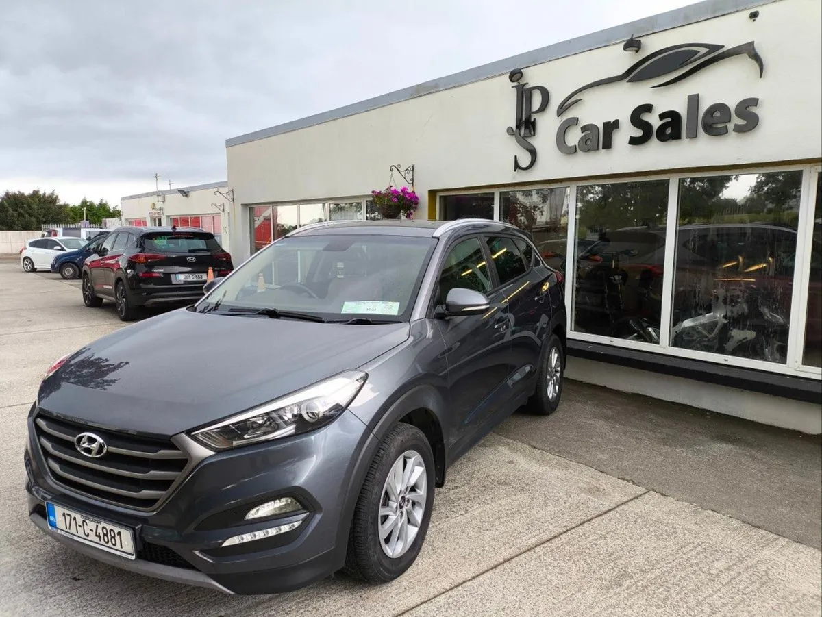 Hyundai Tucson 1.7 D Executive - Image 2