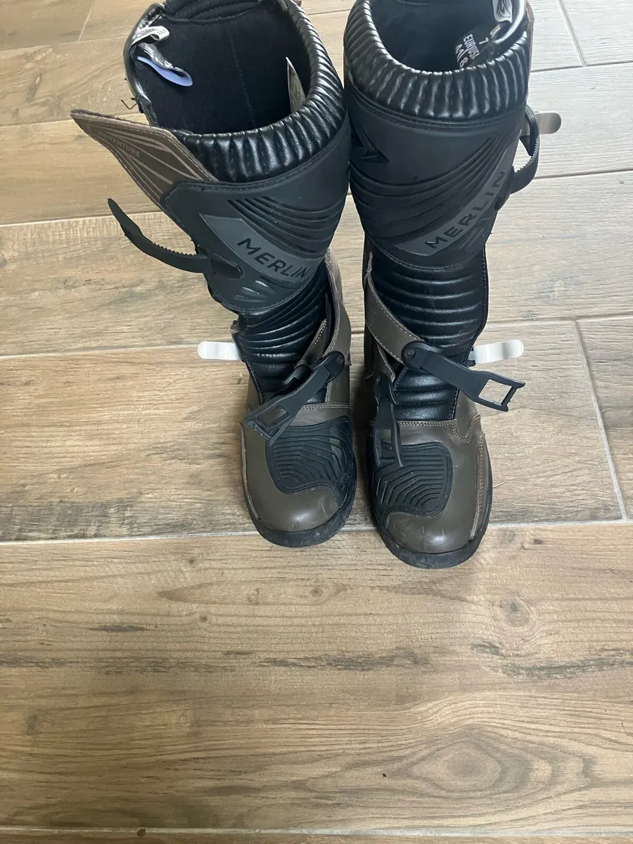 Merlin Mojave Motorcycle Boots Size 41 - Image 1