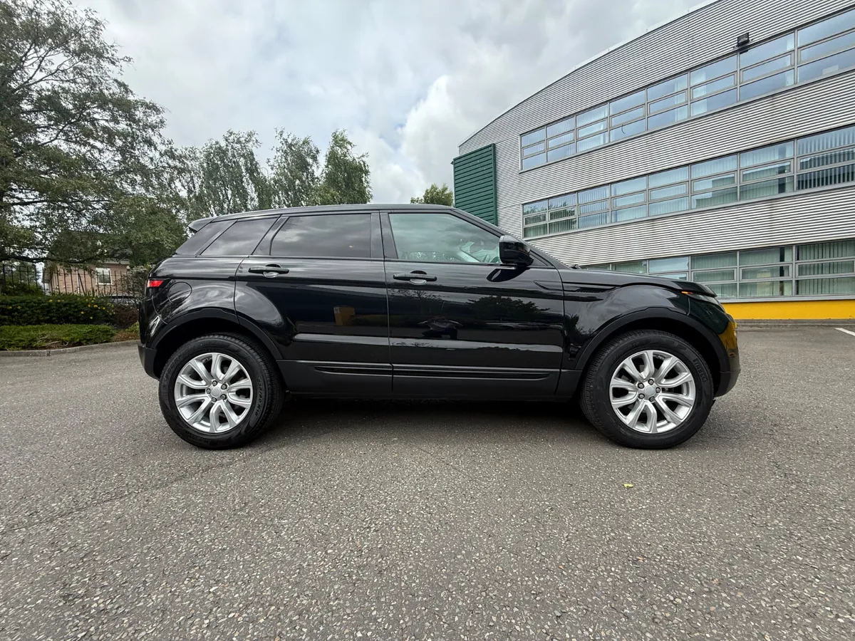 Range Rover Evoque 2.0 ED4 Tech - Image 3