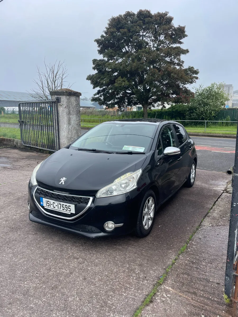 Peugeot 208 2015 - Image 3
