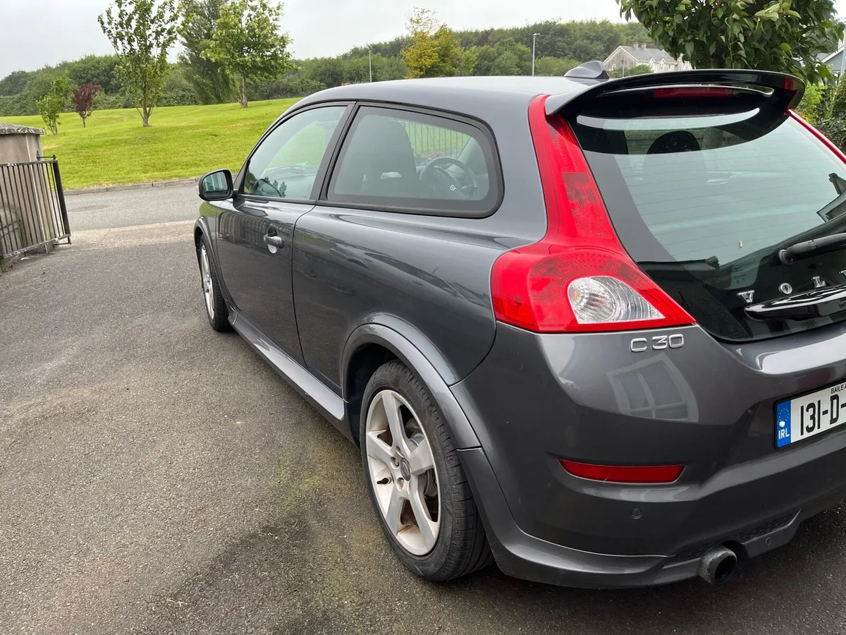 Volvo C30 D2 Rdesign 1.6 Diesel low milage - Image 4