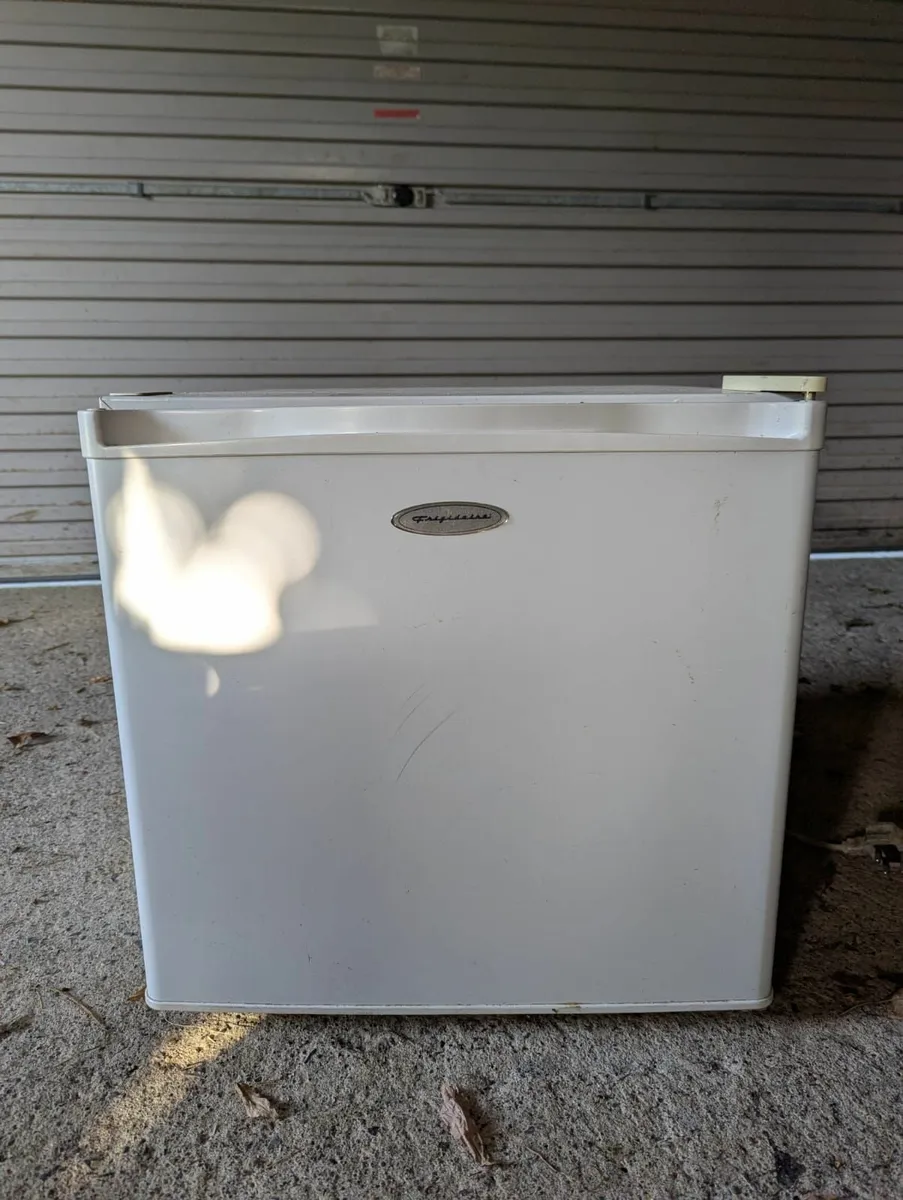 2 freezers - Image 4