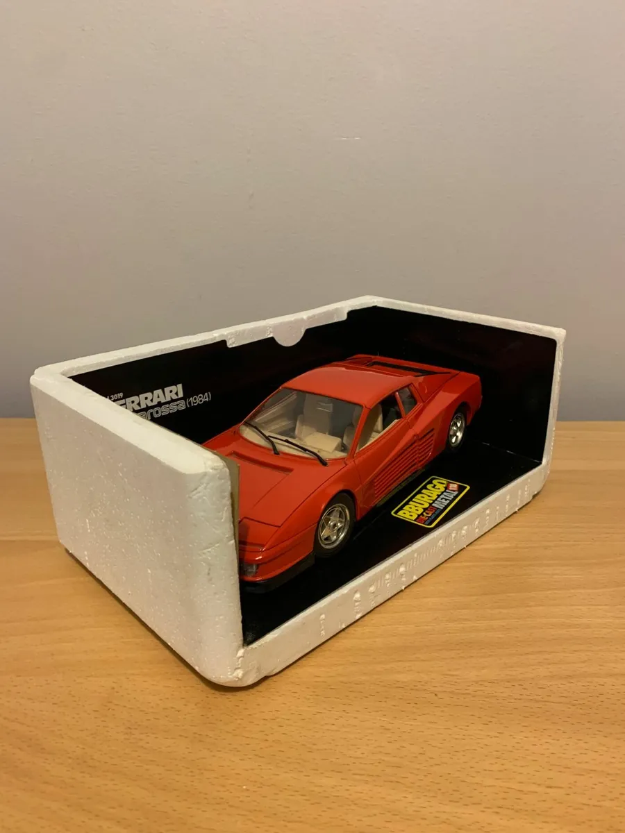Burago Ferrari Testarossa (1984) - Image 4