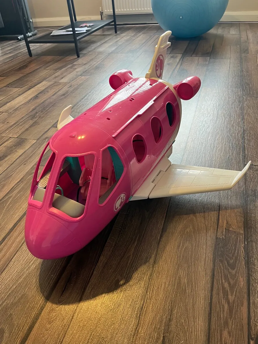 Barbie airplane - Image 1